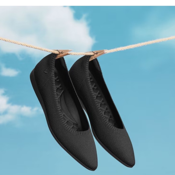 Vivaia Lightweight Pointed-Ballet Flats (Aria Walker) in Black - Picture 1 of 10